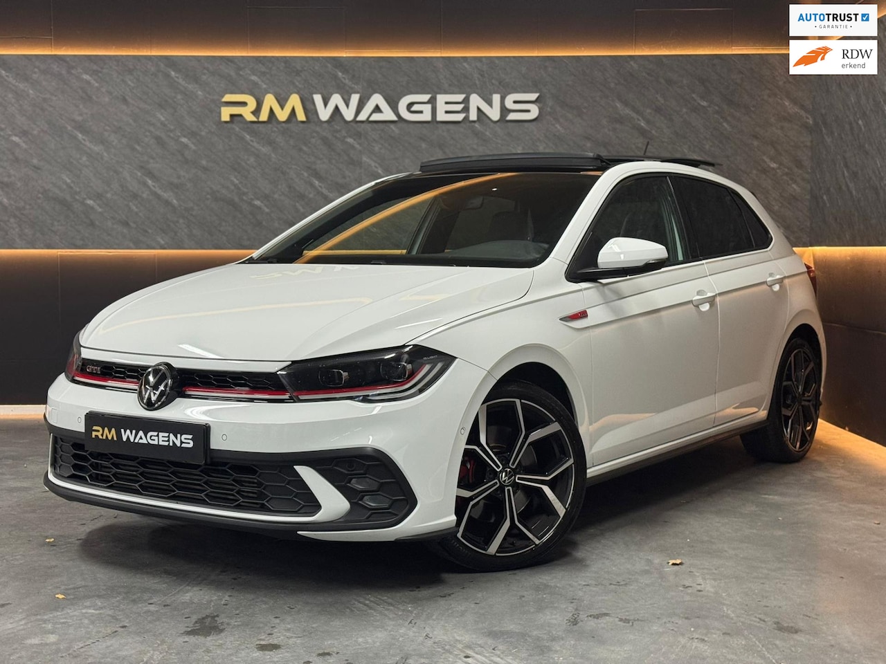 Volkswagen Polo - 2.0 TSI GTI|PANO|KEYLESS|BEATS|IQ|CAM|CARPLAY| - AutoWereld.nl