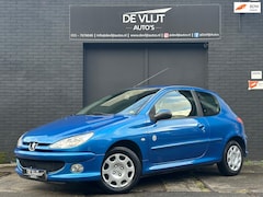 Peugeot 206 - 1.4 | Airco | Elek Ramen | Cruise Control | Cd Speler | 1e Eigenaar |