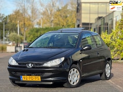 Peugeot 206 - 1.4 X-line | Schuifdak | Onderhoudhistorie | 2 sleutels | Elektrische ramen