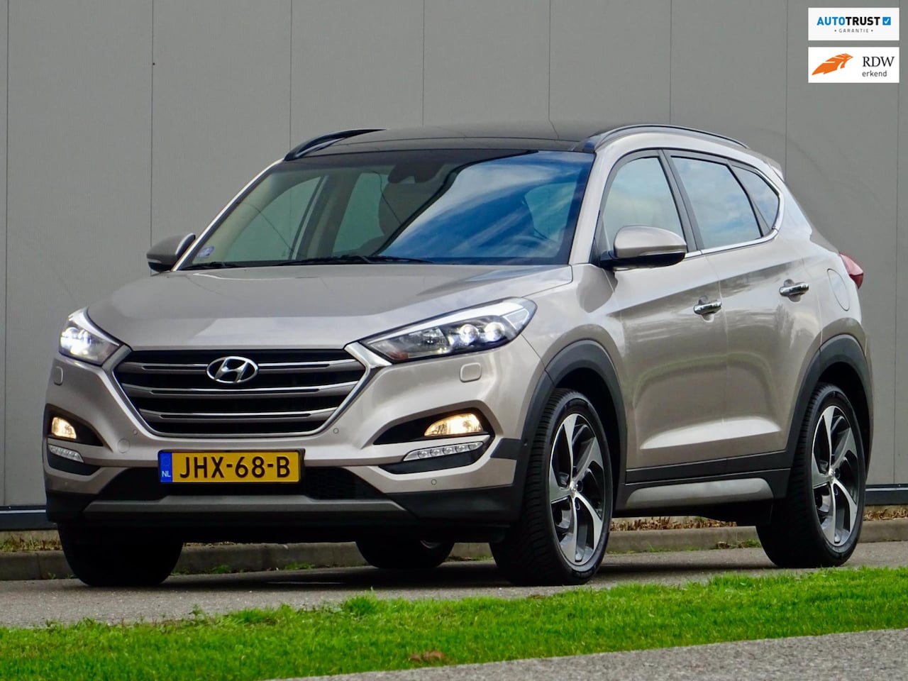 Hyundai Tucson - 1.6 T-GDi Premium 4WD PANO LEER - AutoWereld.nl