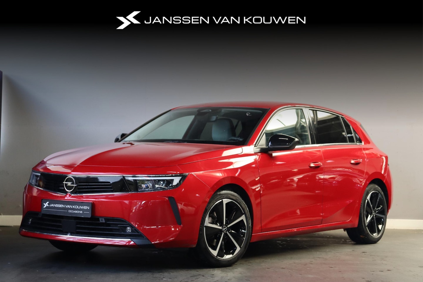 Opel Astra - 1.2T 130PK Elegance Stoelverwarming AGR Navi Pro Drive Assist Pakket - AutoWereld.nl