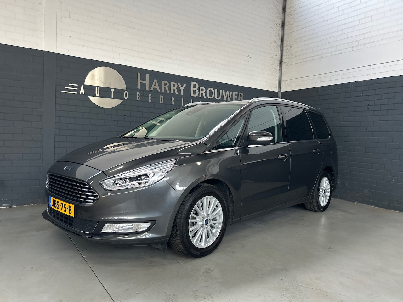 Ford Galaxy - 1.5 Titanium/7 Pers/ panoramadak/cruise adaptieve/volle uitvoering. - AutoWereld.nl