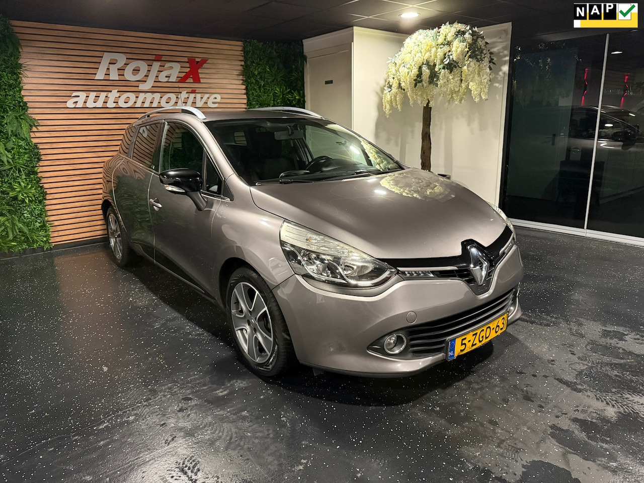 Renault Clio Estate - 1.5 dCi ECO Night&Day R-LINK - CAMERA - CRUISE - AIRCO. - AutoWereld.nl