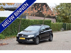 Volkswagen Polo - 1.2 TSI Highline Pano Carplay stoelverwarming Garantie