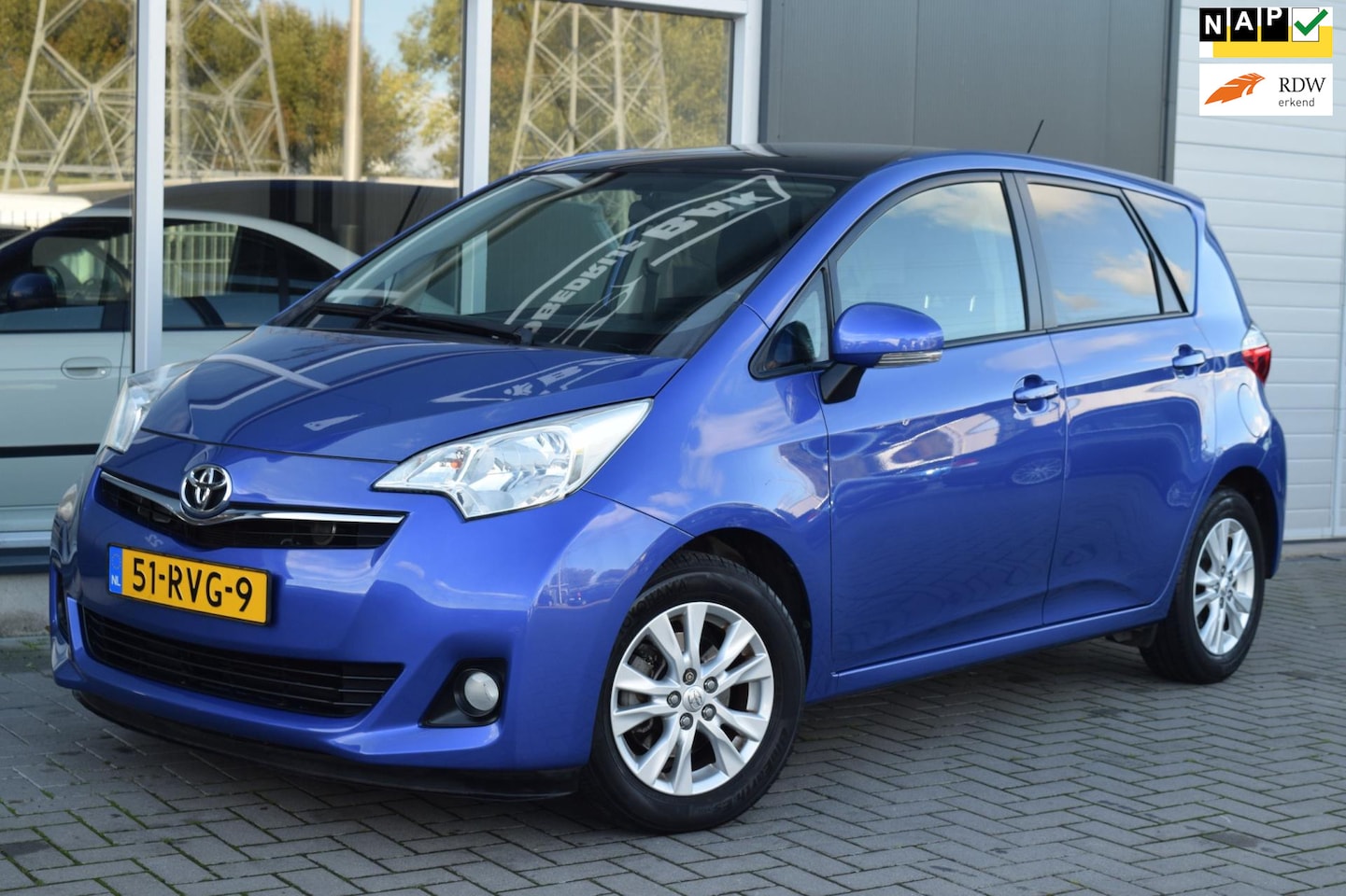 Toyota Verso S - 1.3 VVT-i Aspiration | Clima | Navi | NAP + APK 11-2026 - AutoWereld.nl