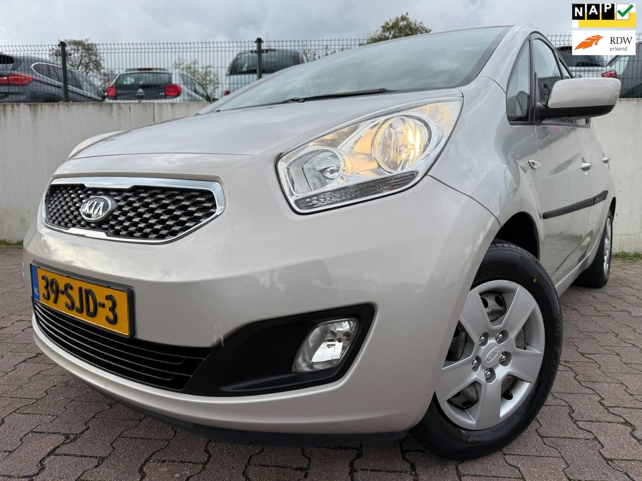 Kia Venga - 1.4 CVVT Seven/NAVI/AIRCO/CRUISE/DEALER ONDERHOUDEN/2DE EIGENAAR/APK 10-2026/ - AutoWereld.nl