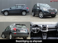 Toyota RAV4 - 2.0 VVTi Executive * LEER * PDC * YOUNGTIMER