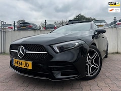 Mercedes-Benz A-klasse - 200 Business Solution AMG/PANO/SFEER VERLICHTING/VIRTUAL DASH/1STE EIGENAAR/NL AUTO/NAP/