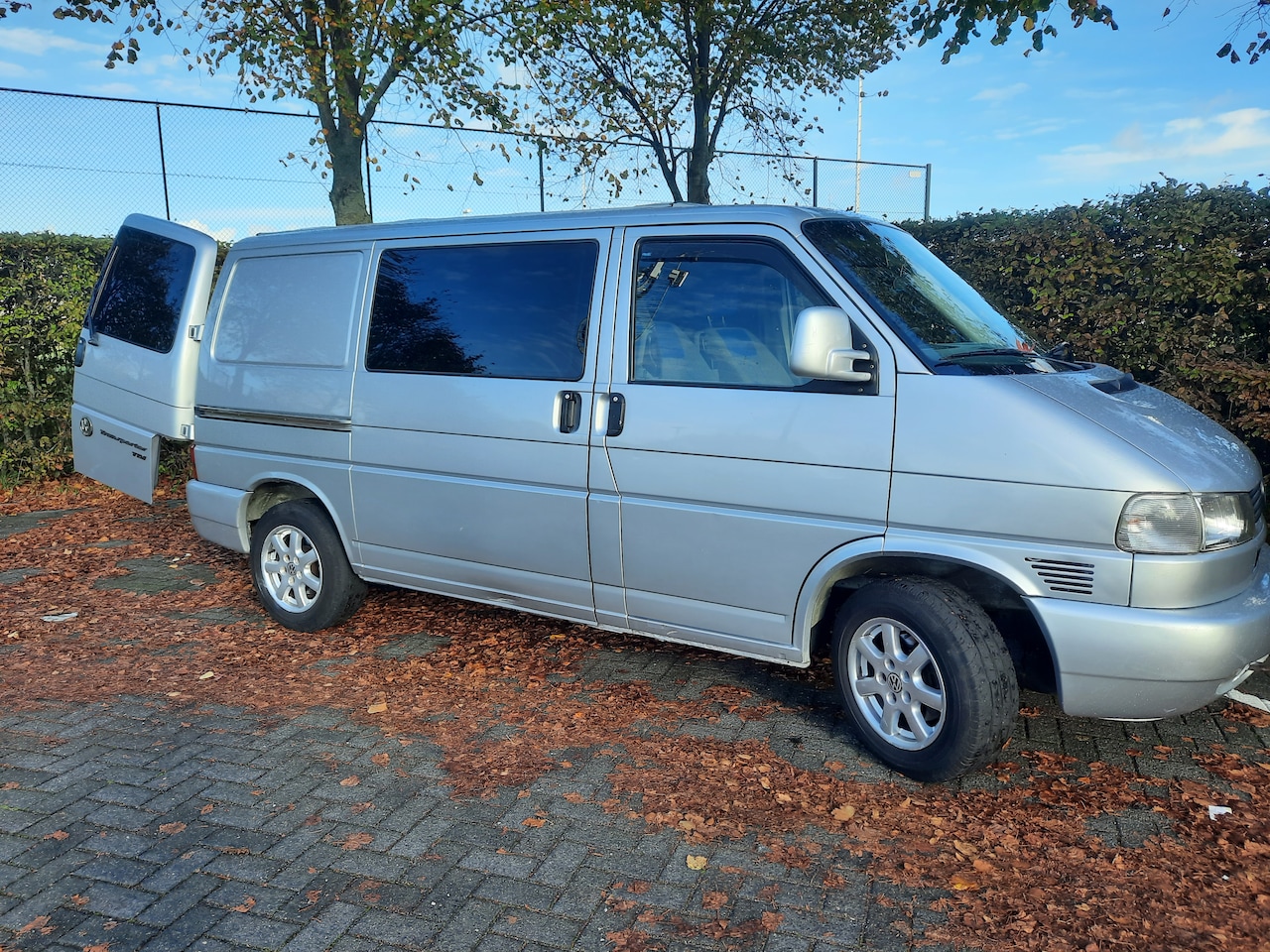 Volkswagen Multivan - Buscamper California - AutoWereld.nl