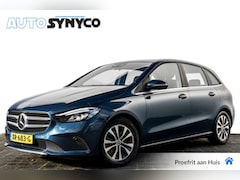 Mercedes-Benz B-klasse - 180 Business Solution | LED | Trekhaak | Stoelverwarming | Camera | Carplay