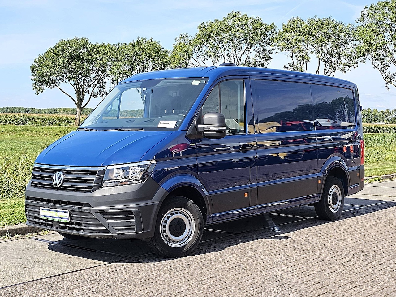 Volkswagen Crafter - 35 2.0 TDI L3H2 Airco, Navi, Trekhaak, Carplay, 3 Zits, Euro6, 140 PK! - AutoWereld.nl