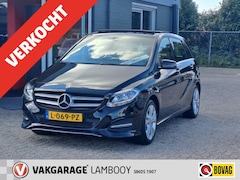Mercedes-Benz B-klasse - 180 Business Solution AMG Pano Trekhaak Navi Stoelverwarming