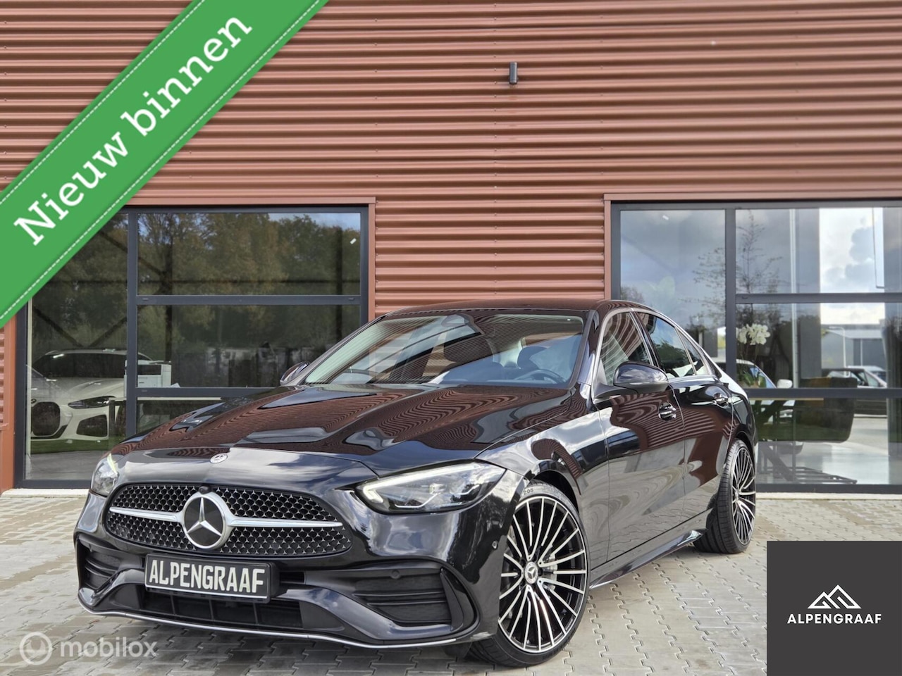 Mercedes-Benz C-klasse - 200 AMG Line Burmester Sfeerverlichting Camera Led Navi Trekhaak - AutoWereld.nl