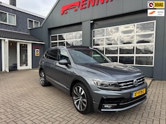 Volkswagen Tiguan Allspace - 2.0 TSI 4Motion Highline Business R-Line 7p. / Pano / Dynaudio / Trekhaak / Full Option