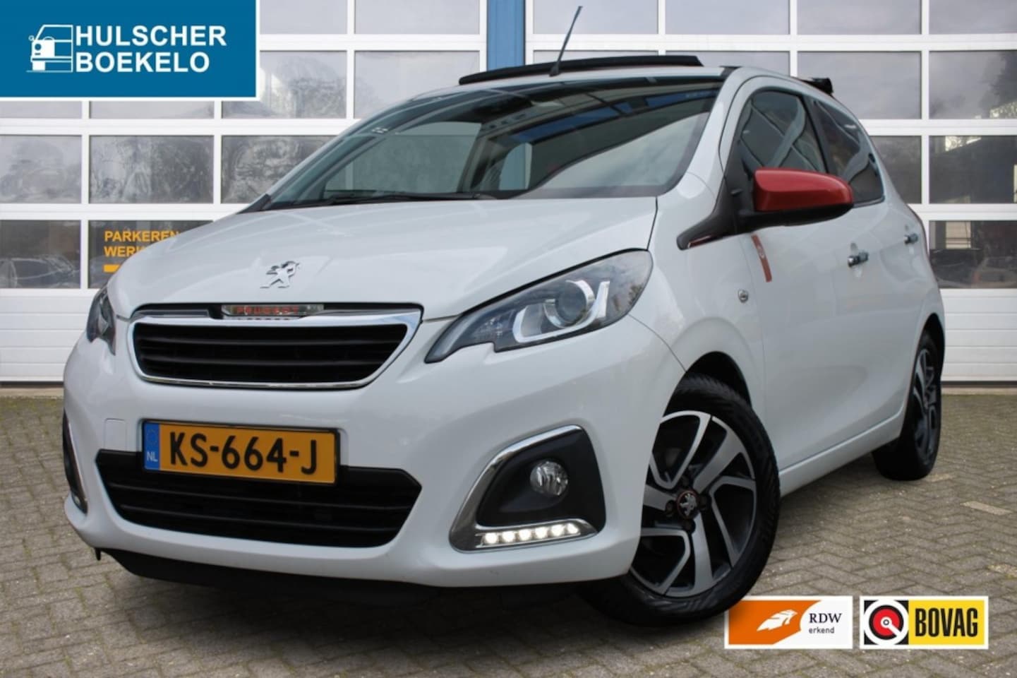 Peugeot 108 - 1.0 E-VTI PREM. TOP  Roland Garros - AutoWereld.nl