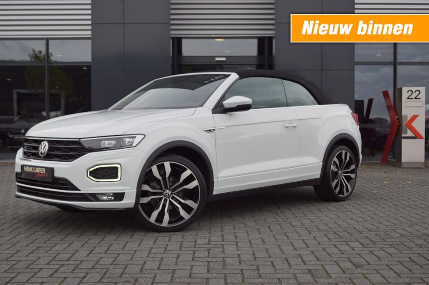 Volkswagen T-Roc Cabrio - 1.5 TSI DSG R-Line 150pk/ Navi /20 Inch LM/ ACC /CarPlay/ Virtual dashboard/ 28 dKM !!! - AutoWereld.nl