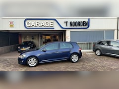 Volkswagen Golf - 1.0 TSI Connected , Navi , PDC , Camera , App-Connect