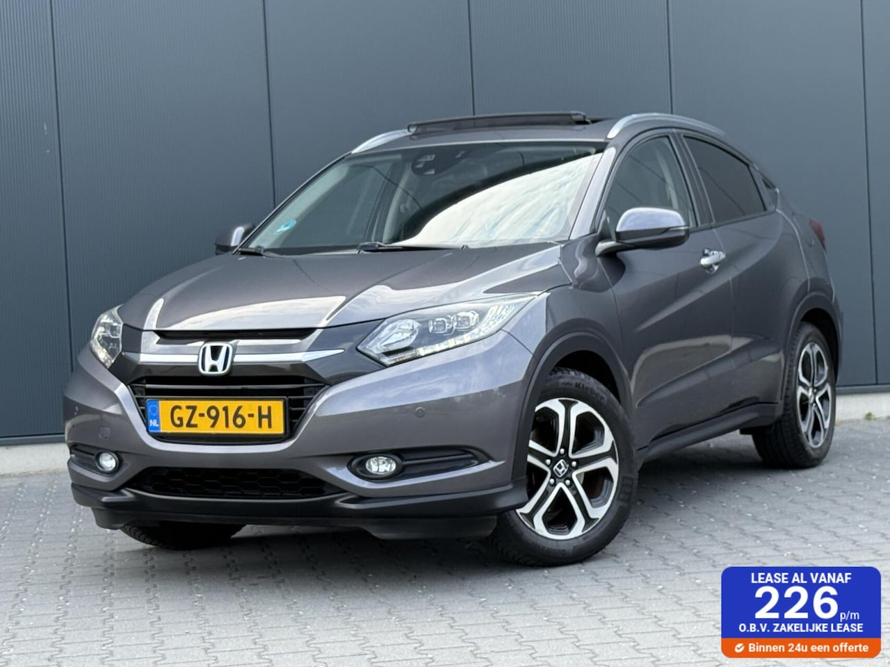 Honda HR-V - 1.5 i-VTEC Executive Led - Panoramadak - Camera - Trekhaak - AutoWereld.nl