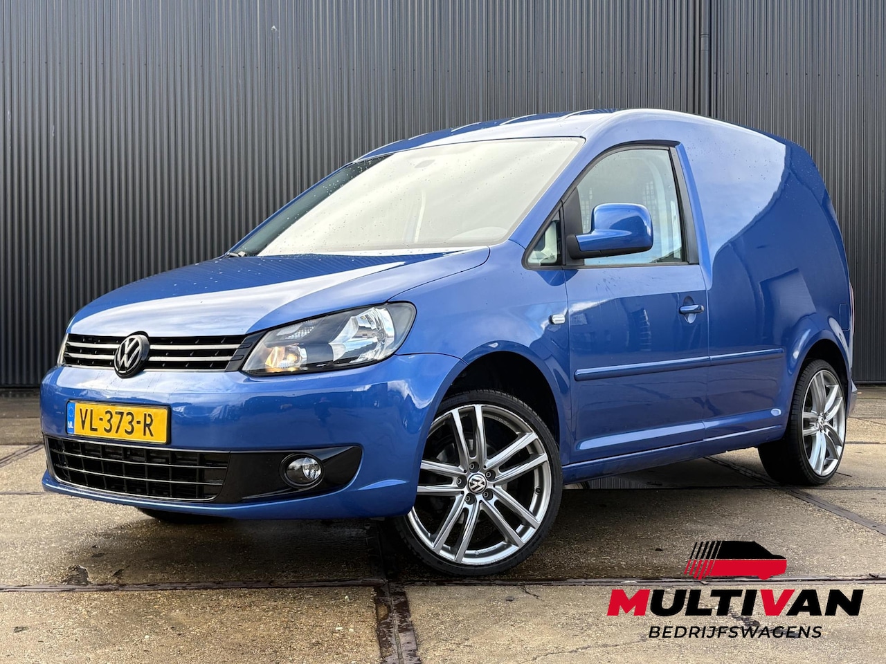 Volkswagen Caddy - 1.6 TDI AUTOMAAT | 19” LMV | WIRELESS CARPLAY | CRUISE | AIRCO - AutoWereld.nl