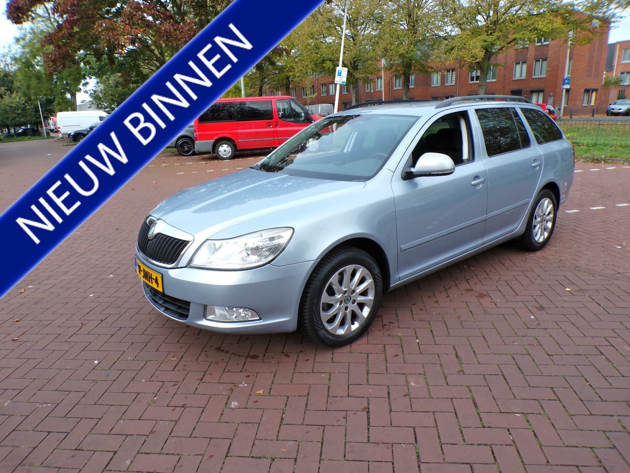 Skoda Octavia Combi - 1.4 TSI Ambition Business Line keurig nette auto - AutoWereld.nl