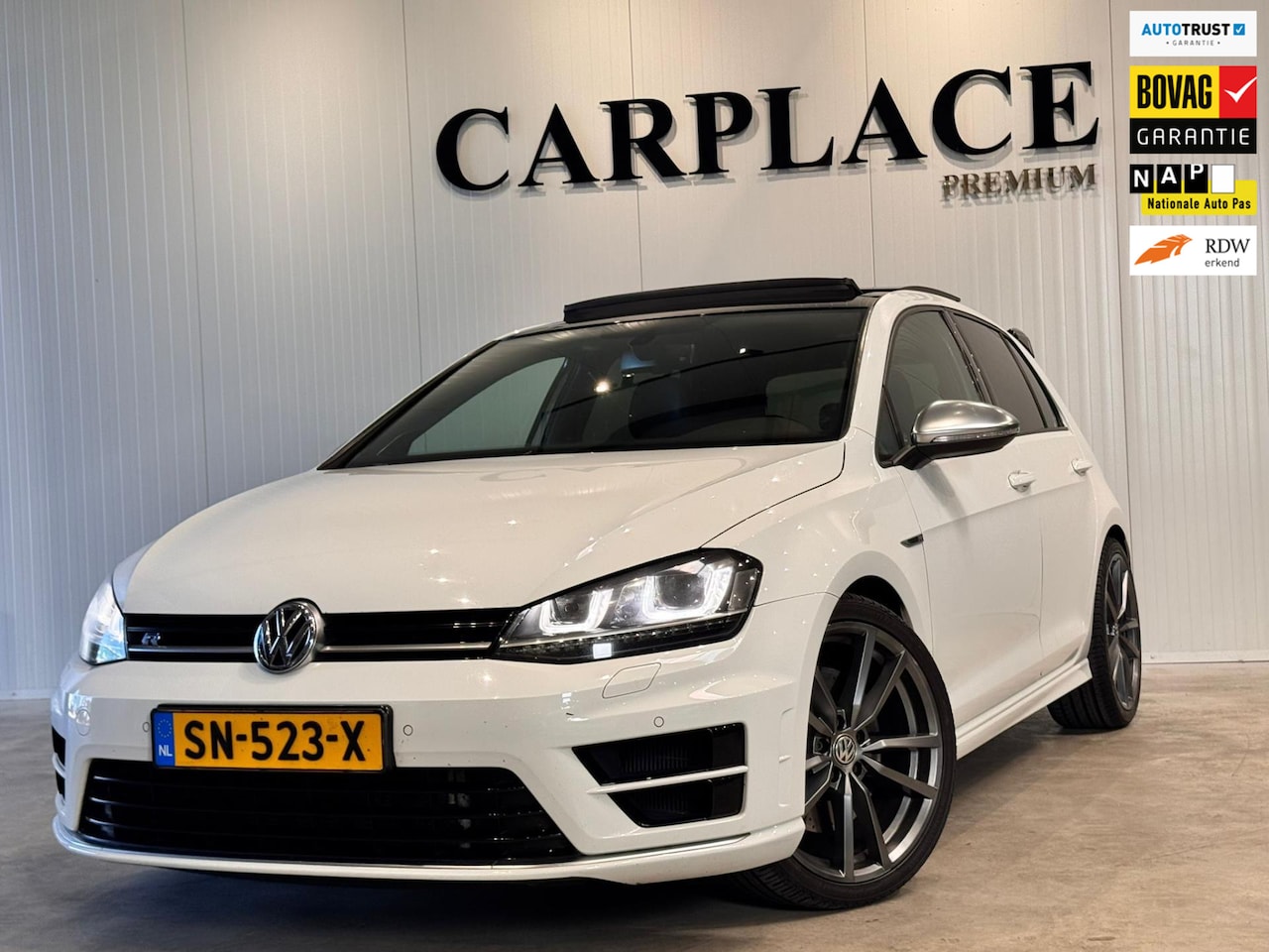 Volkswagen Golf - 2.0 TSI R 4Motion-panoramadak - AutoWereld.nl