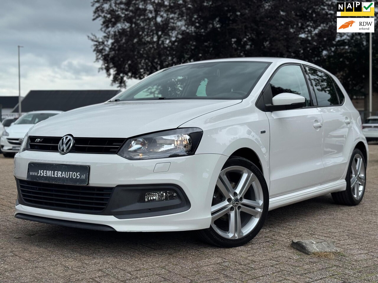 Volkswagen Polo - 1.2 R-Line Edition CLIMA PDC CRUISE CTRL APPLE CARPLAY 17INCH - AutoWereld.nl