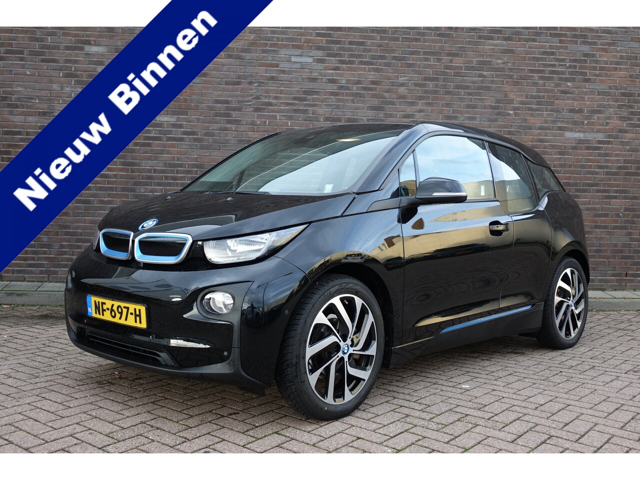 BMW i3 - High Voltage Edition 94Ah 33 kWh, long range, trekhaak, prachtige auto! Navigatie, zwart m - AutoWereld.nl