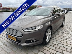 Ford Mondeo Wagon - 1.5 Titanium airco/ecc navigatie nieuwstaat