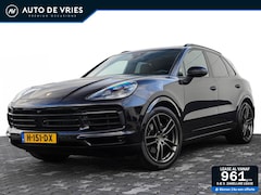 Porsche Cayenne - 3.0 340pk | Sport Chrono | Panoramadak | PDLS+ Matrix LED | 18-Wegs stoelen | Trekhaak