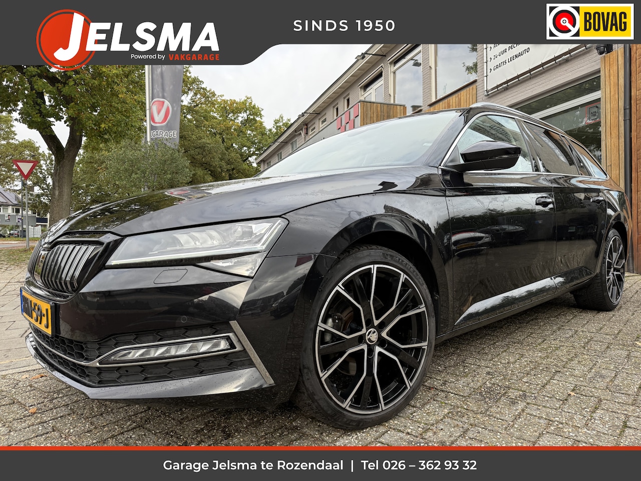 Skoda Superb Combi - PHEV iV Edition Aut., Trekhaak | Navi & CarPlay - AutoWereld.nl