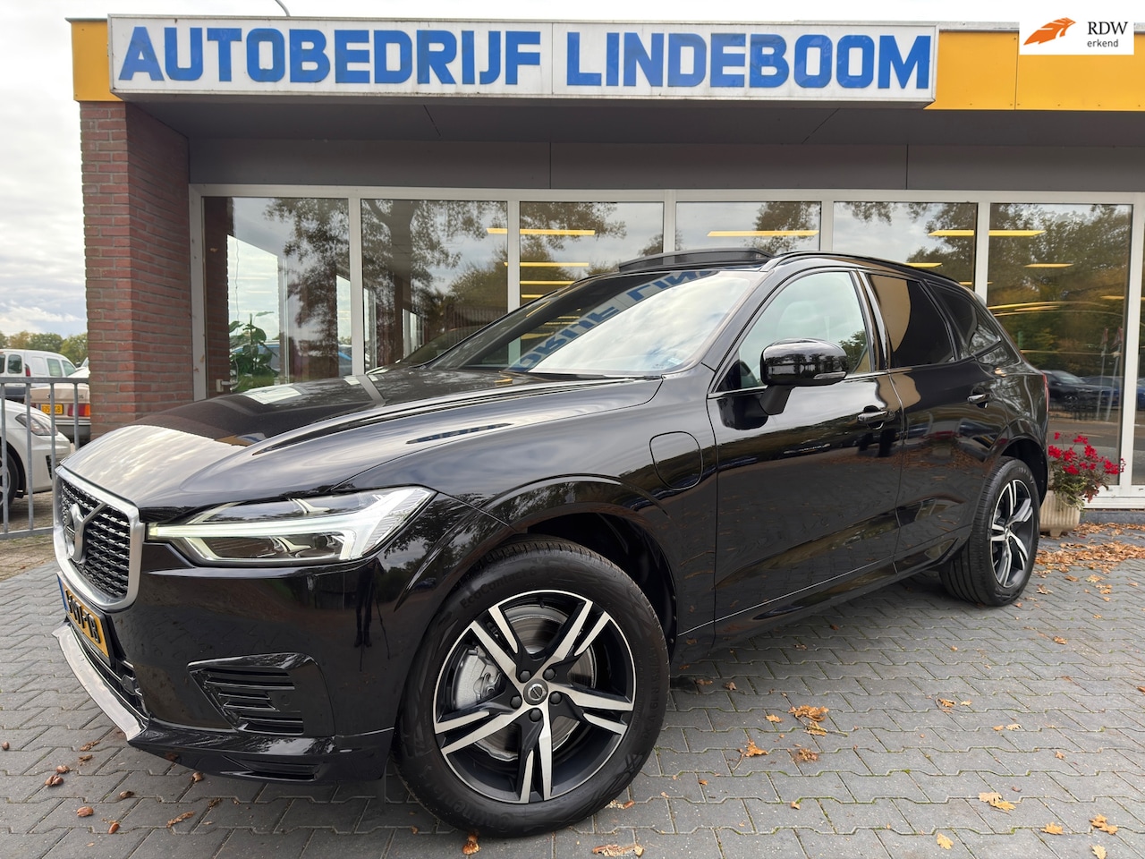 Volvo XC60 - 2.0 T8 AWD Inscription R-Design Recharge - AutoWereld.nl