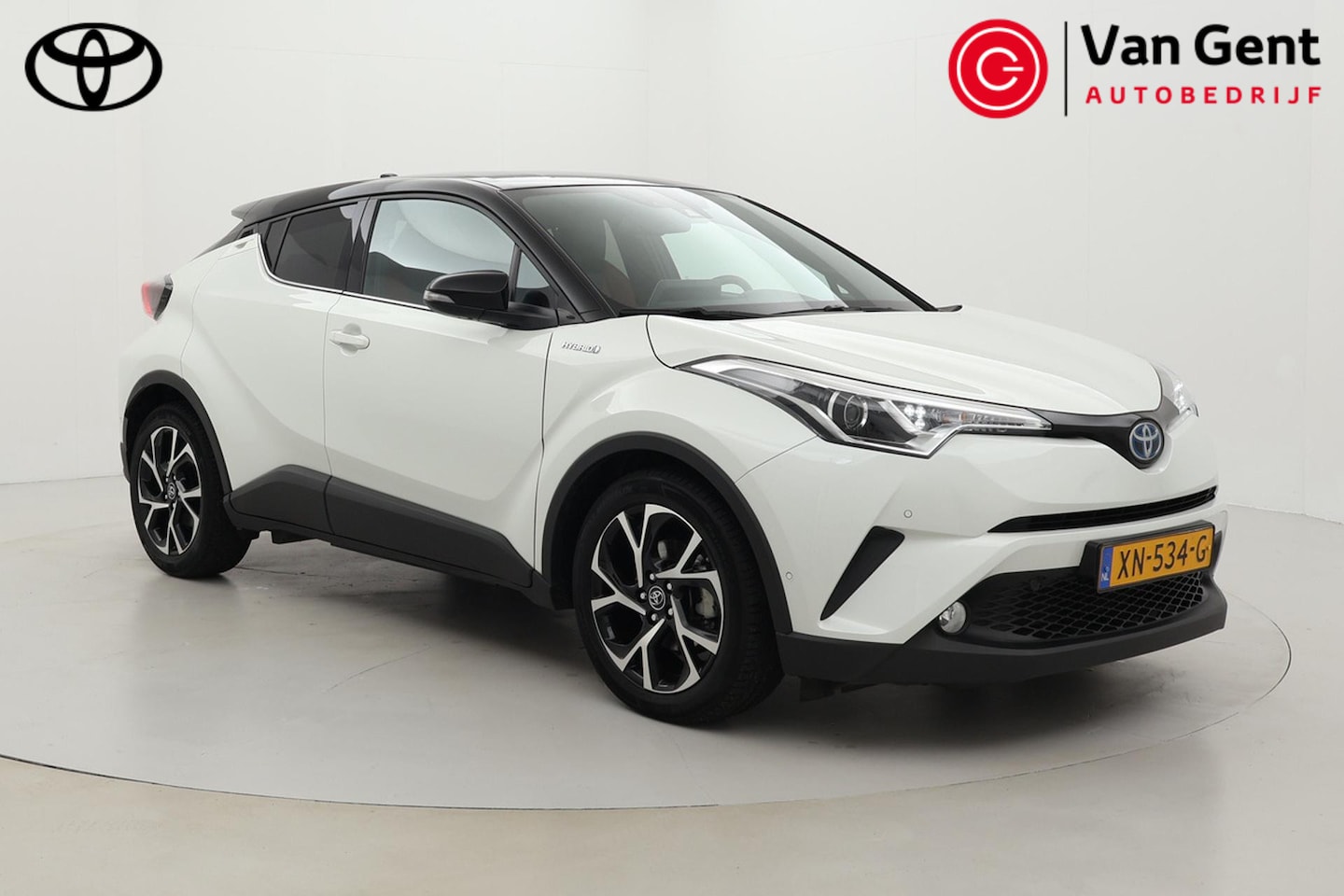 Toyota C-HR - 1.8 Hybrid Style | Leder | Navigatie | Dodehoek detectie | Stoelverwarming | Parkeersensor - AutoWereld.nl