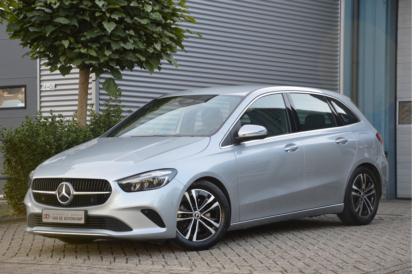 Mercedes-Benz B-klasse - 180 Business Line AUTOMAAT | LED | CARPLAY | NAVI | CRUISE | CAMERA | DAB | ENZ - AutoWereld.nl