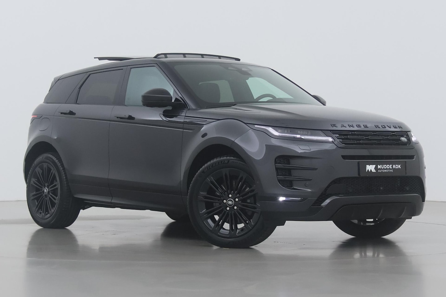 Land Rover Range Rover Evoque - P270e PHEV Dynamic SE | Black Pack | Schuif/kanteldak | 360° Camera | ACC | Stoel+Stuurver - AutoWereld.nl