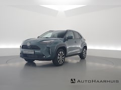 Toyota Yaris Cross - 1.5 Hybrid 130 Teamplayer | Forest Green | Winter Pack | Safety Pack | Navi | Adapt. Cruis