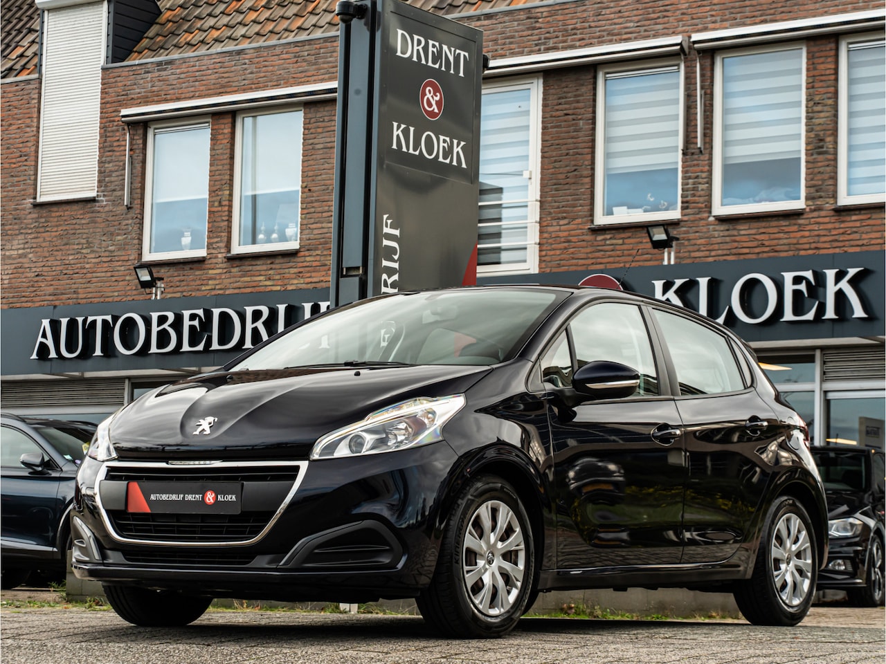 Peugeot 208 - 1.2 PureTech Active ORG NL CRUISE NAVI DAB BLEUTOOTH - AutoWereld.nl