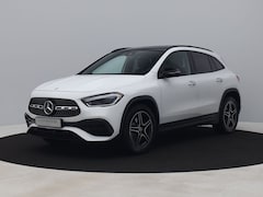 Mercedes-Benz GLA-Klasse - 250 e AMG Line | PANO | 360° | SFEERVERLICHTING | STOELVERWARMING