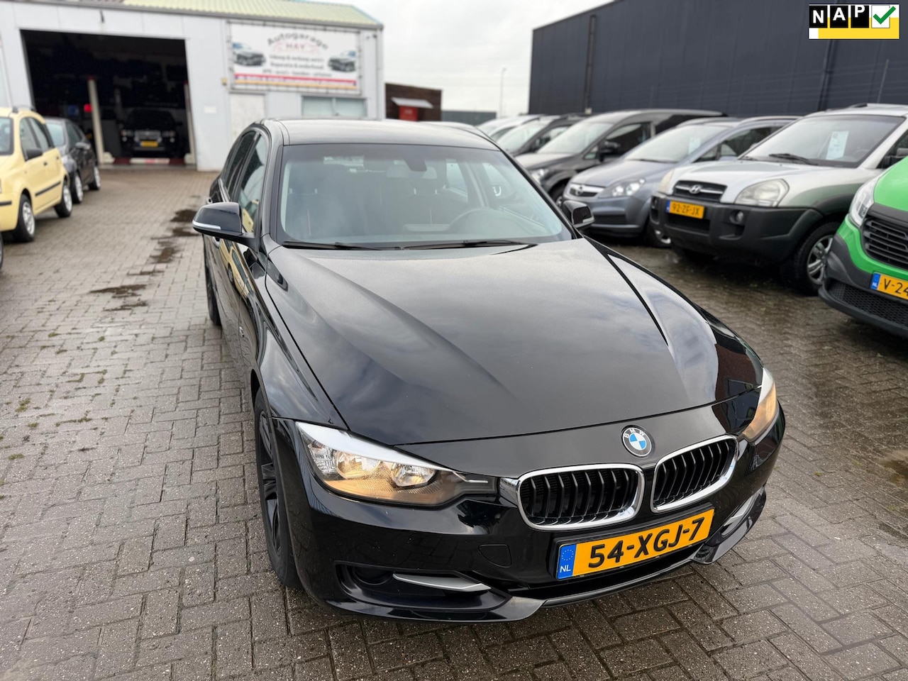 BMW 3-serie - 320 i 320i - AutoWereld.nl