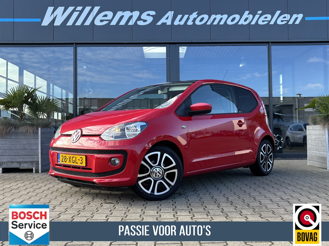 Volkswagen Up! - 1.0 high up! BlueMotion Panodak, Cruise Control & Stoelverwarming Supergave auto ! - AutoWereld.nl