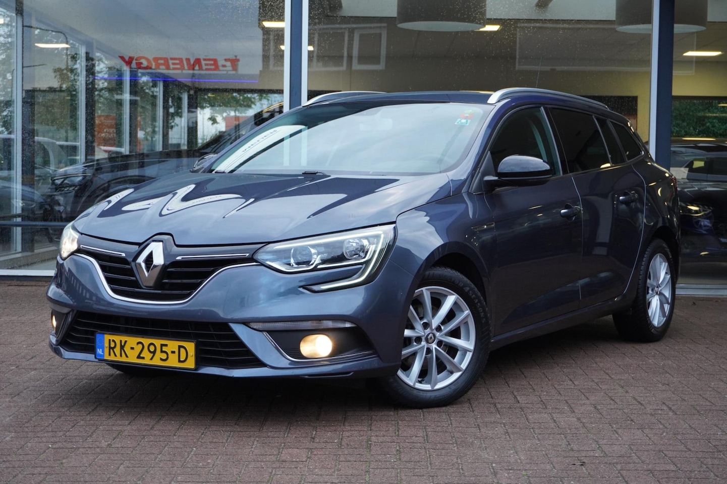 Renault Mégane Estate - 1.2 TCe Limited | 5deurs | Airco | Elek. Pakket | LM velgen | Vol opties | Inruil mogelijk - AutoWereld.nl