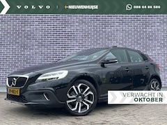 Volvo V40 Cross Country - 1.5 T3 Momentum | Stand kachel | Stoel verwarming | 18" | Parkeersensoren voor en achter |