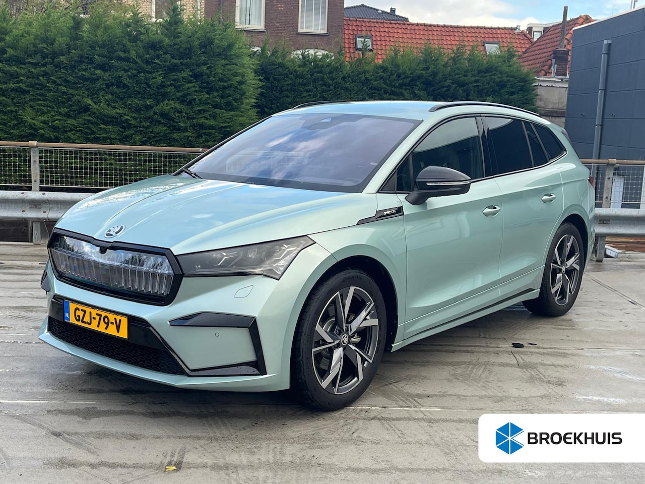 Skoda Enyaq iV - Sportline 60 | 20" lichtmetalen velgen Taurus, antraciet gepolijst | 8 Luidsprekers | Acht - AutoWereld.nl