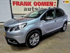 Peugeot 2008 - 1.2 PureTech 82PK Style + Navi|Apple|Android|Trekhaak|Cruise|Climate control|PDC|16"LMV