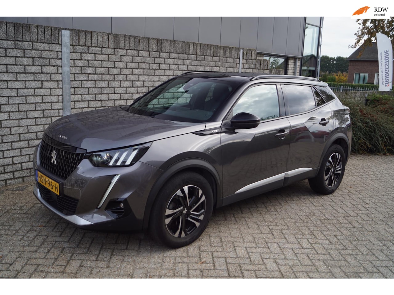 Peugeot 2008 - 1.2 PureTech GT Autom Half Leder Sportst Navi Camera Clima LED Kopl Cruise Apple Carplay 2 - AutoWereld.nl