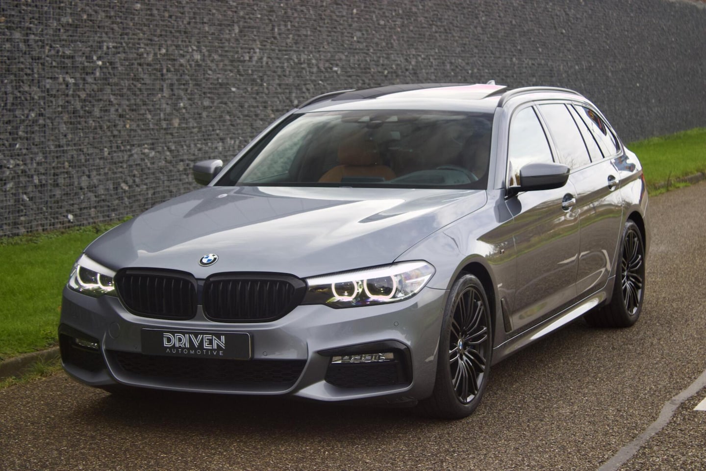 BMW 5-serie Touring - 540i xDrive High Executive 540i xDrive High Executive - AutoWereld.nl