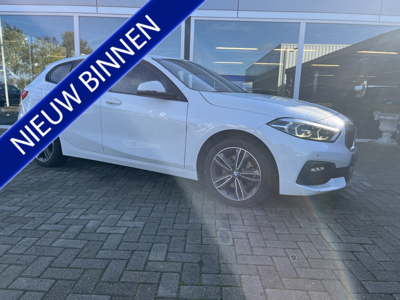 BMW 1-serie - 116i Business Edition / Clima / Virtual / Led / Pdc 50%deal 8975 ACTIE - AutoWereld.nl