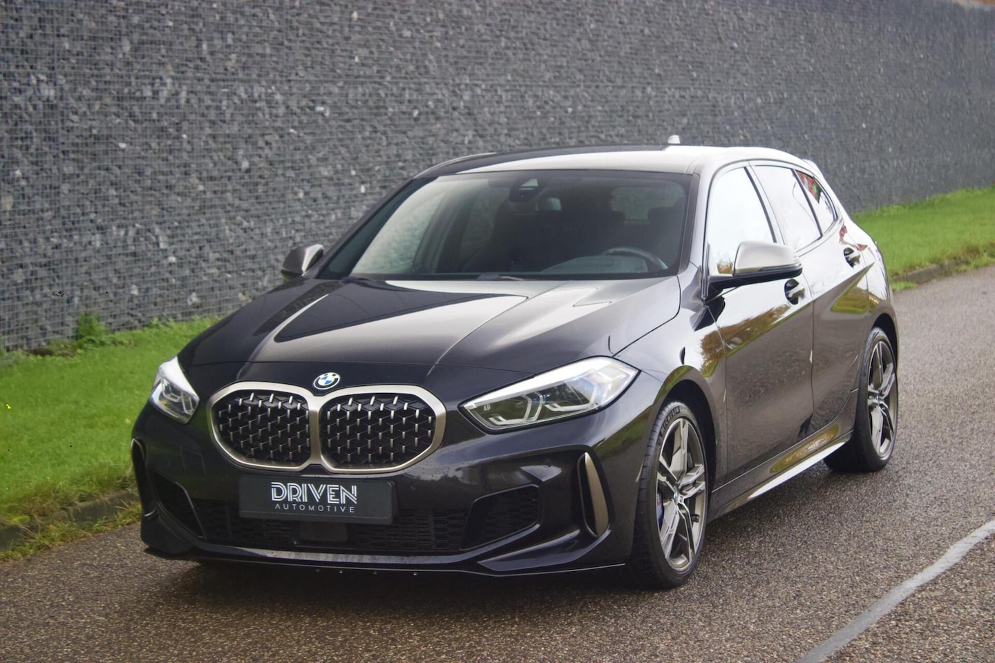 BMW 1-serie - M135i xDrive High Executive Edition M135i xDrive High Executive Edition - AutoWereld.nl