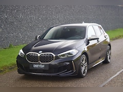 BMW 1-serie - M135i | M Kuipstoelen - Head Up - Digital Dash