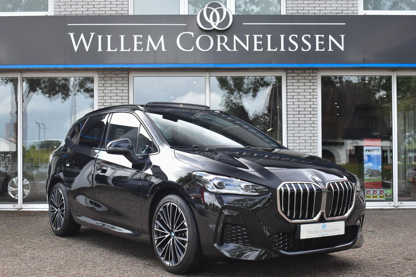 BMW 2-serie Active Tourer - 218i aut M-Sport Pano Leder Harman/Kardon Carmera - AutoWereld.nl