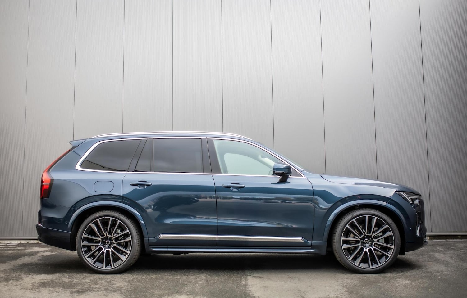Volvo XC90 - 2.0 T8 Plug-in hybrid AWD Ultra Bright 2.0 T8 Plug-in hybrid AWD Ultra Bright - AutoWereld.nl
